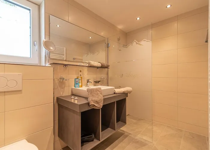Haus Angela 4*