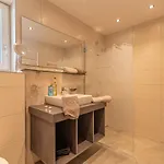Haus Angela 4*